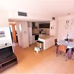 Apartamento En Roses: Terraza, A/A, Wifi, Parking, 2ª Linea De Playa - Es-258-89