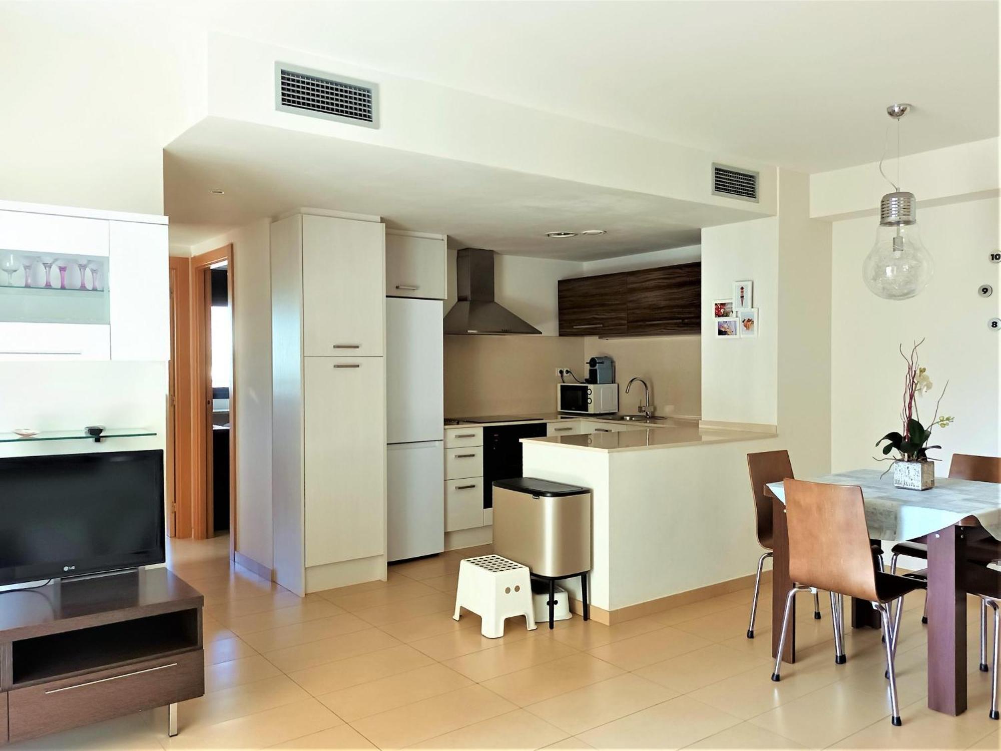En Roses: Terraza, A/a, Wifi, Parking, 2ª Linea De Playa - Es-258-89 Apartamento Rosas