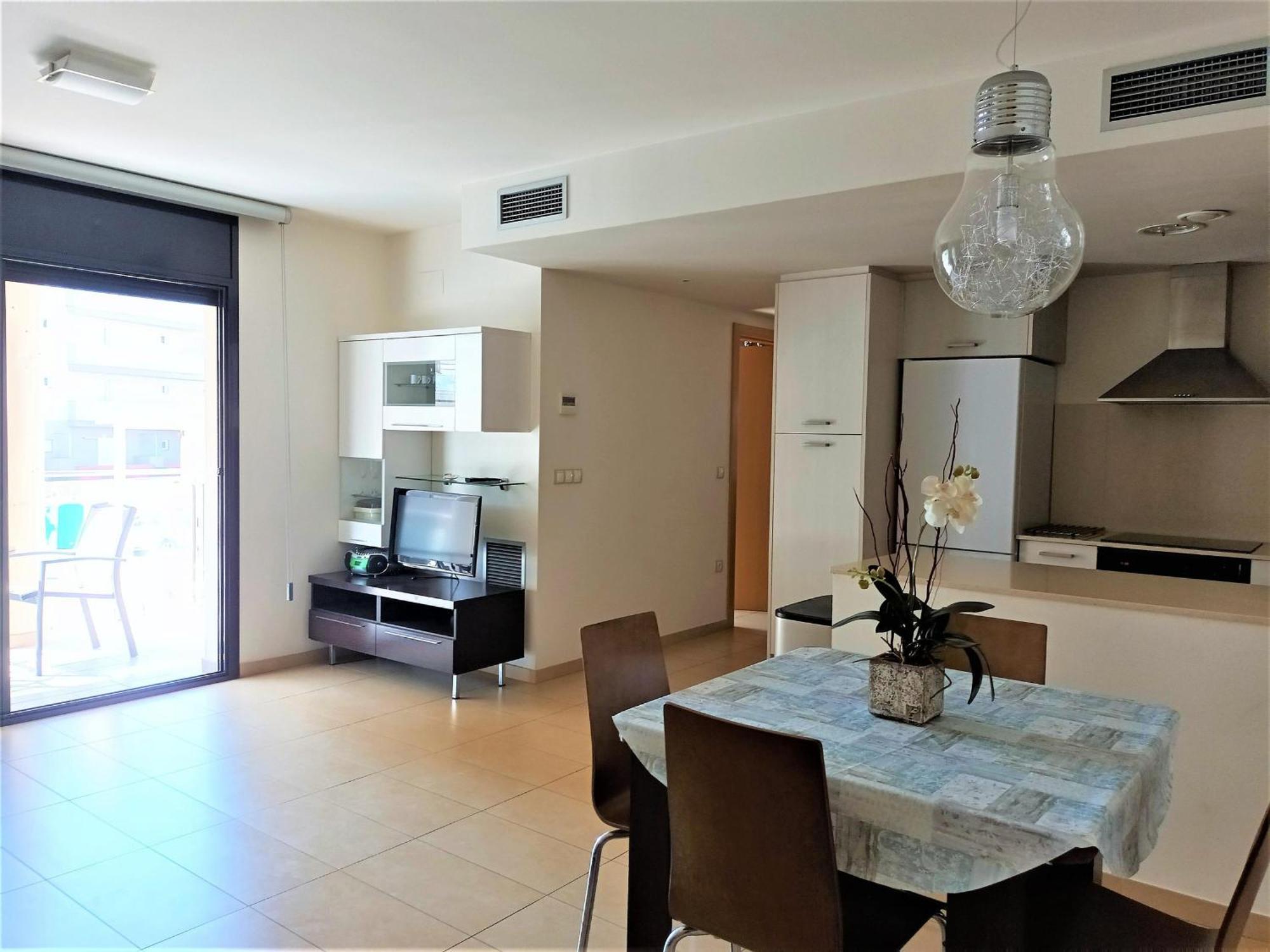 Apartamento En Roses: Terraza, A/a, Wifi, Parking, 2ª Linea De Playa - Es-258-89 Rosas